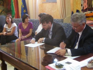 La firma dell'accordo tra Nola e Velletri
