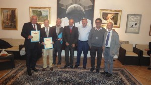 sezione B: da sinistra:  Salvatore Faicchia, Alfonso Lauro, Felice Paduano, preside Vincenzo Quindici, Michele Fedele, Felice Cervone, Luigi Maglio.