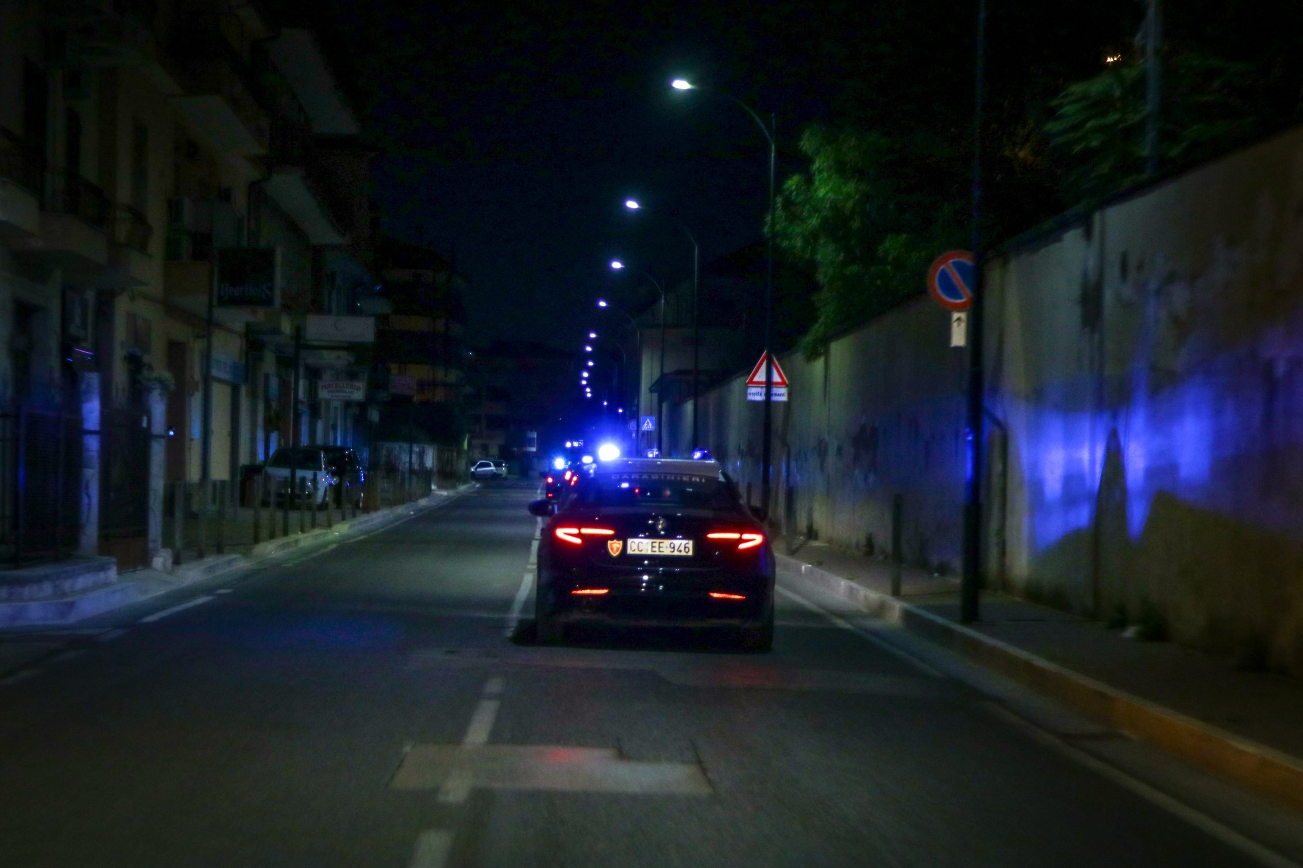 Poggiomarino, contromano sperona gazzella carabinieri e fugge: arrestato 26enne senza patente Poggiomarino, contromano sperona gazzella carabinieri e fugge: arrestato 26enne senza patente