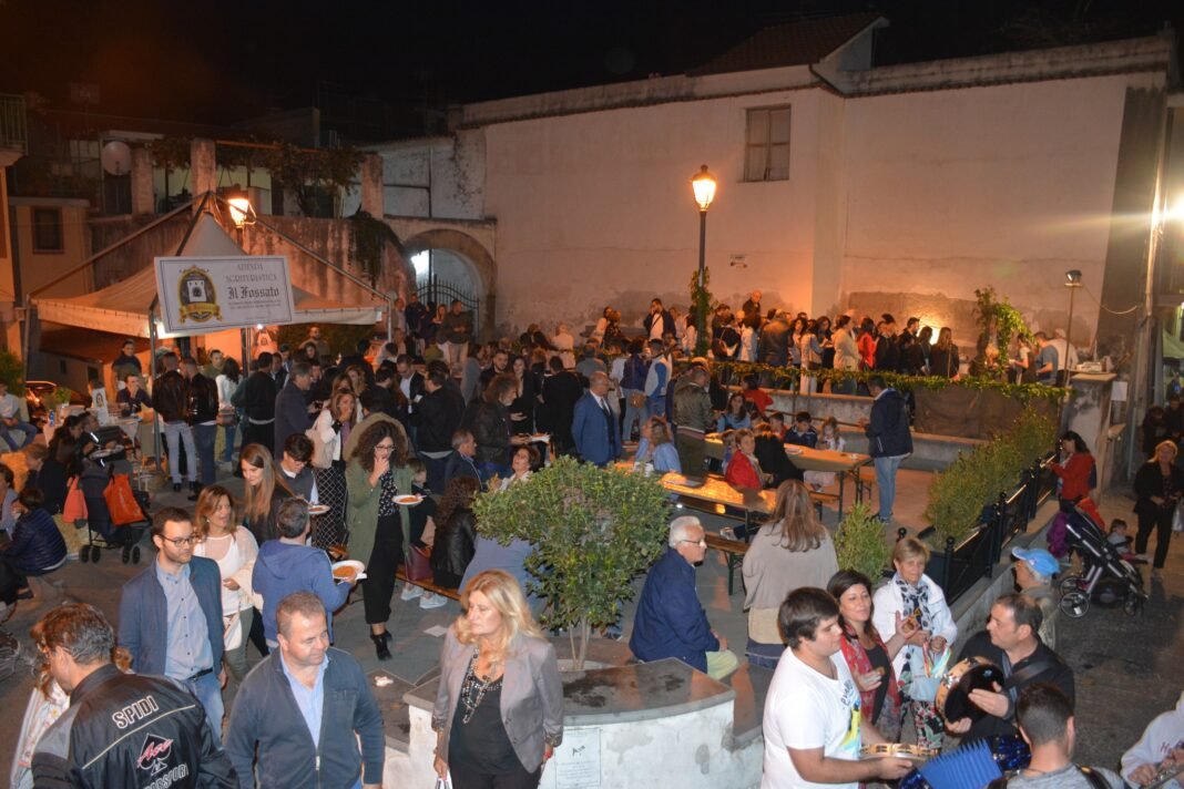 Marzano di Nola celebra la XX edizione de “Il Nocciolo e le Strade dei Forni” Marzano di Nola celebra la XX edizione de “Il Nocciolo e le Strade dei Forni”