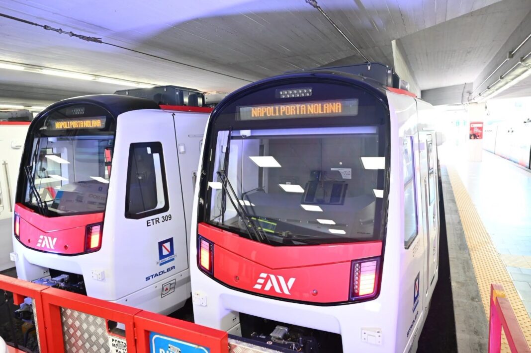 Linea Circumvesuviana Baiano, stop ai bus di supporto: i pendolari attaccano Eav Linea Circumvesuviana Baiano, stop ai bus di supporto: i pendolari attaccano Eav