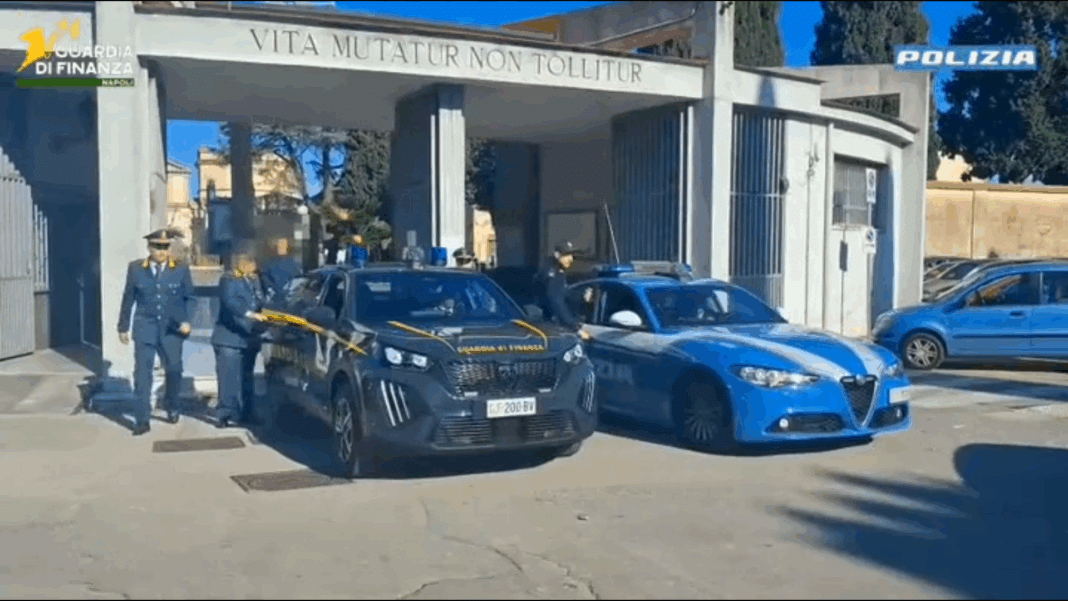 False ricevute e un buco da 2 milioni di euro: 10 indagati nel consorzio cimiteriale nel Napoletano False ricevute e un buco da 2 milioni di euro: 10 indagati nel consorzio cimiteriale nel Napoletano